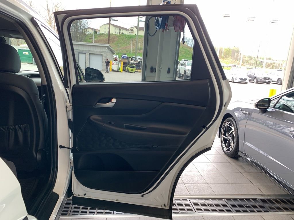 Certified 2023 Hyundai Santa Fe SEL w/ Cargo Package image 22