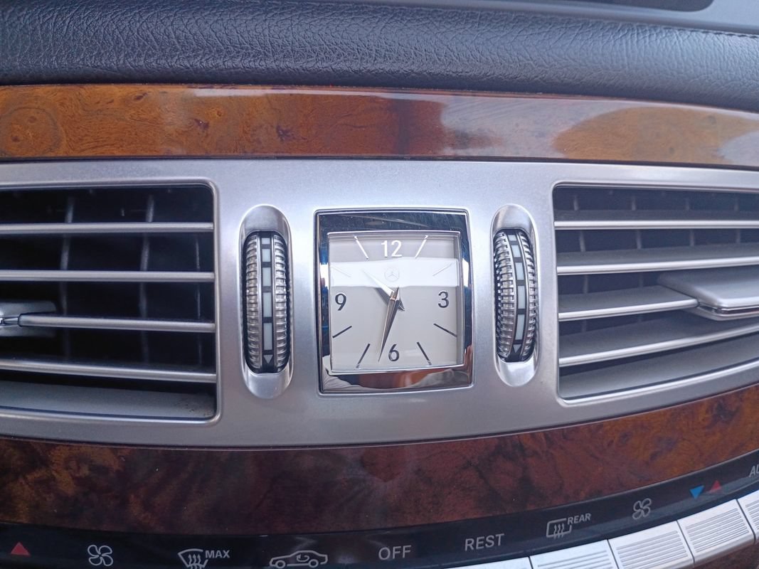 Used 2013 Mercedes-Benz CL 550 4MATIC image 36
