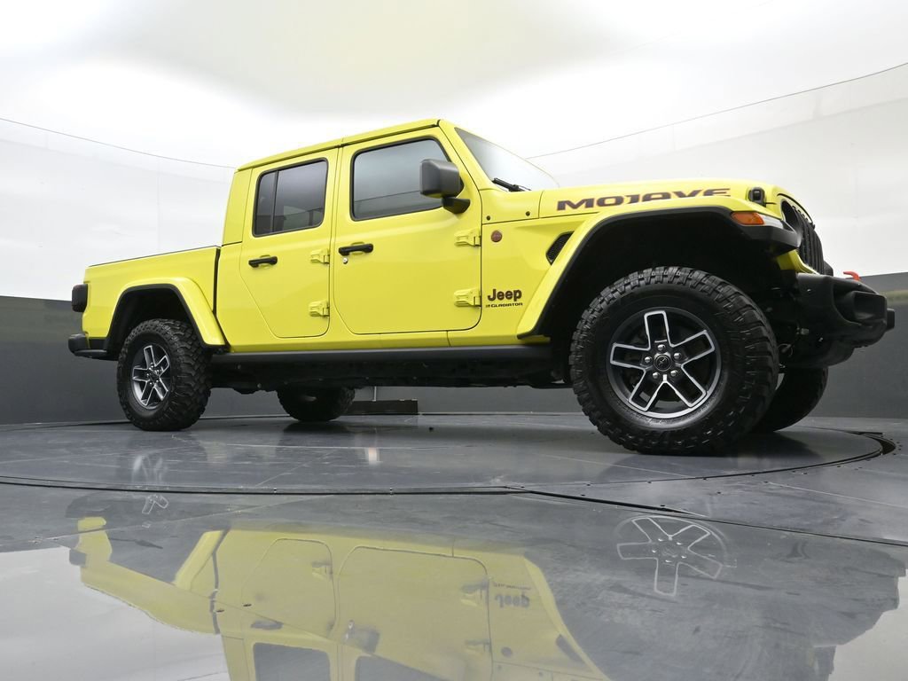 Used 2024 Jeep Gladiator Mojave AWD/4WD image 20