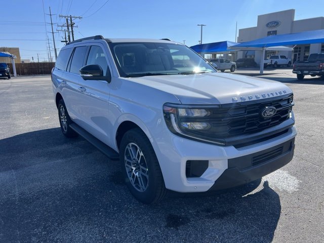 New 2025 Ford Expedition Active image 2