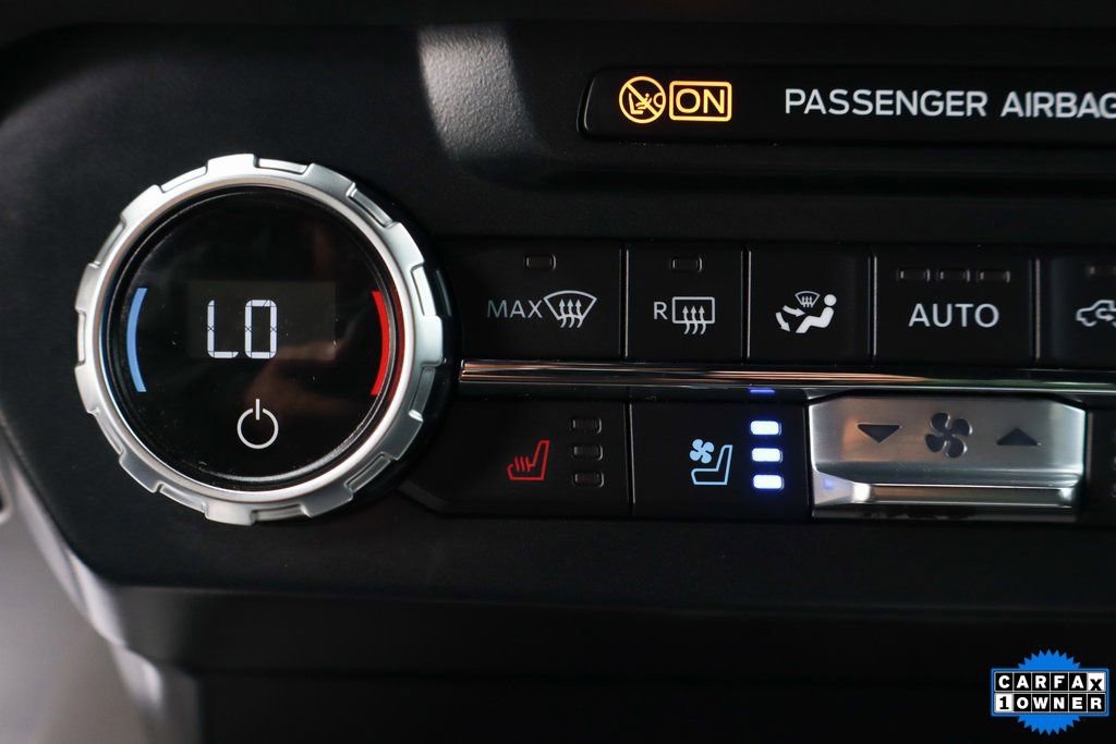 Used 2022 Ford F350 Lariat w/ Black Appearance Package image 35