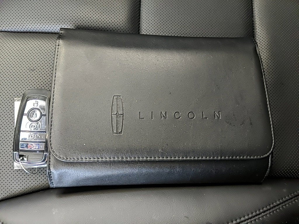 Used 2023 Lincoln Corsair FWD w/ Equipment Group 101A image 29