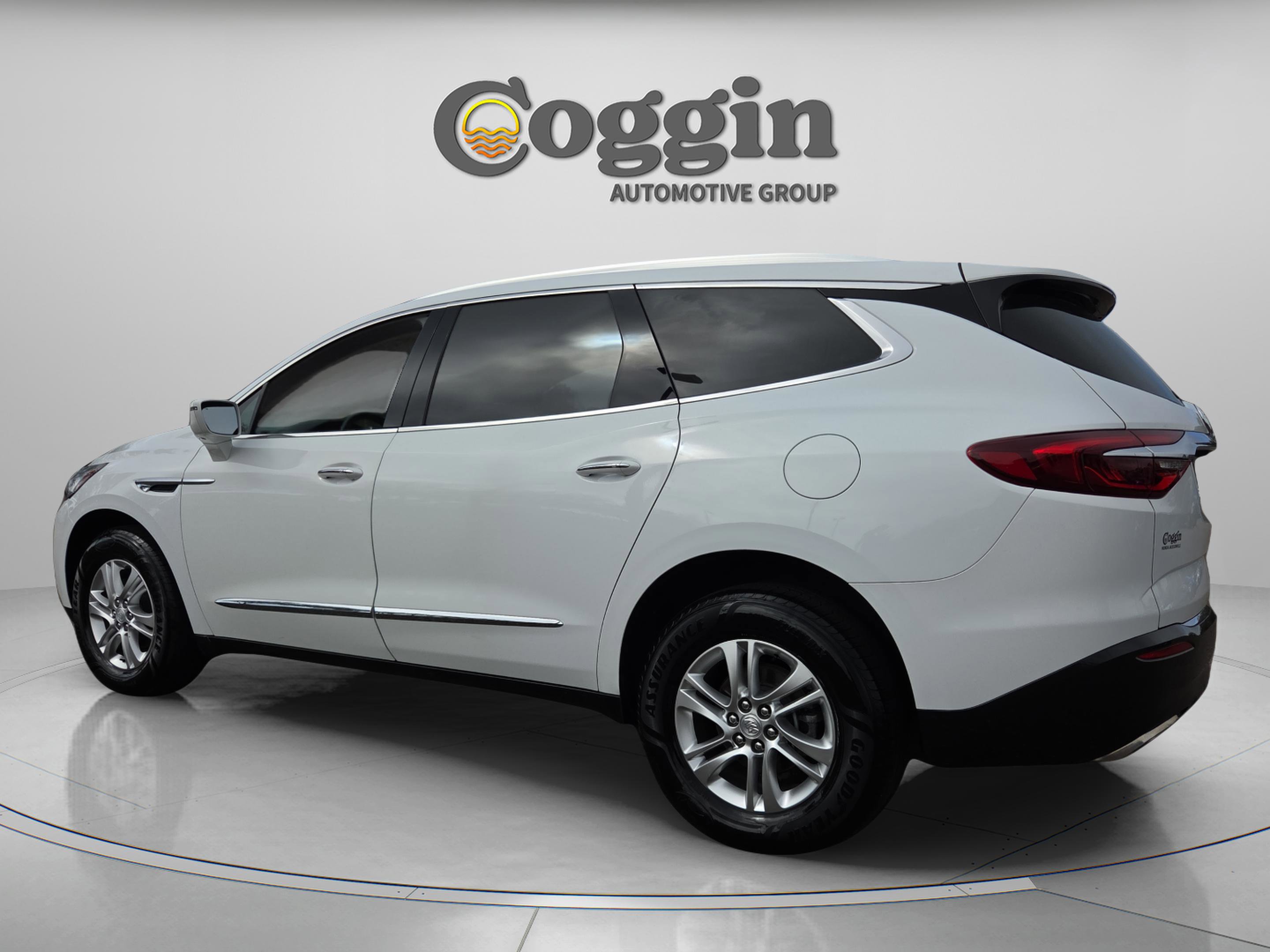 Used 2019 Buick Enclave Essence image 4