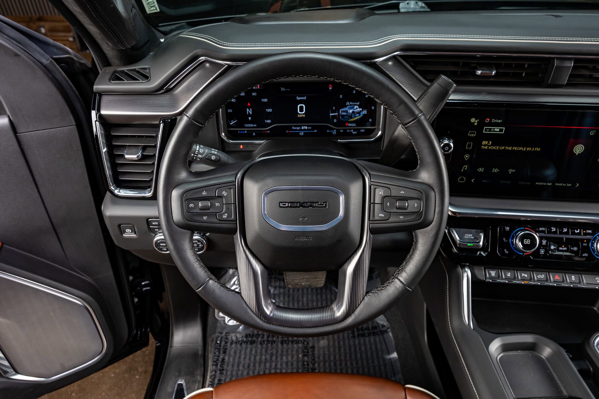 Used 2024 GMC Sierra 3500 Denali Ultimate image 19