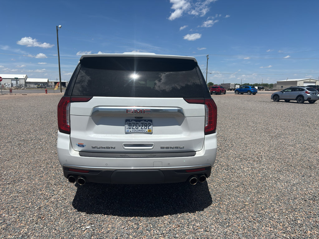 Used 2021 GMC Yukon XL Denali w/ Denali Ultimate Package AWD/4WD image 5