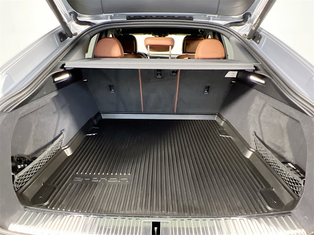Certified 2022 Audi e-tron Prestige w/ Prestige Package image 27
