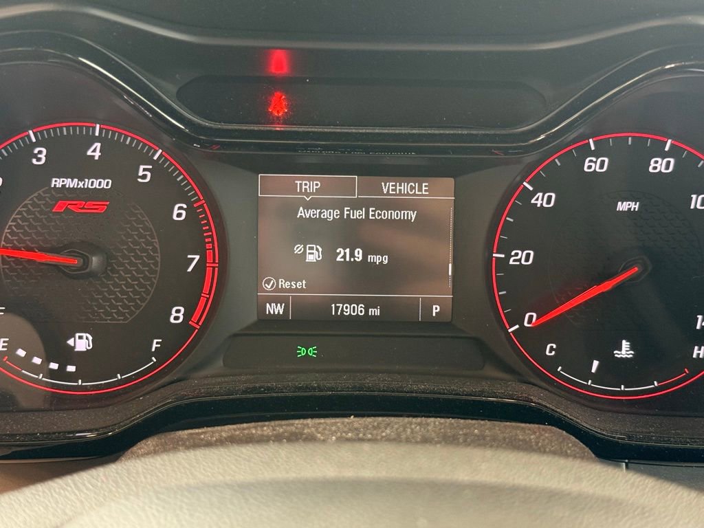 Used 2024 Chevrolet Trax RS w/ Sunroof Package image 13