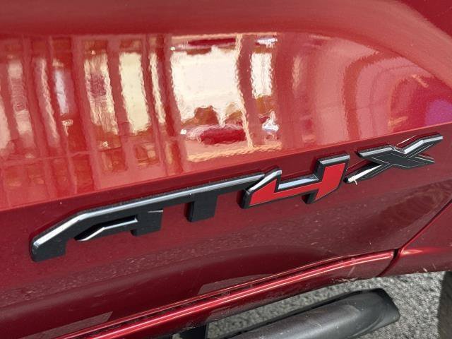 New 2026 GMC Canyon AT4X w/ LPO, Black Badging Package AWD/4WD image 32