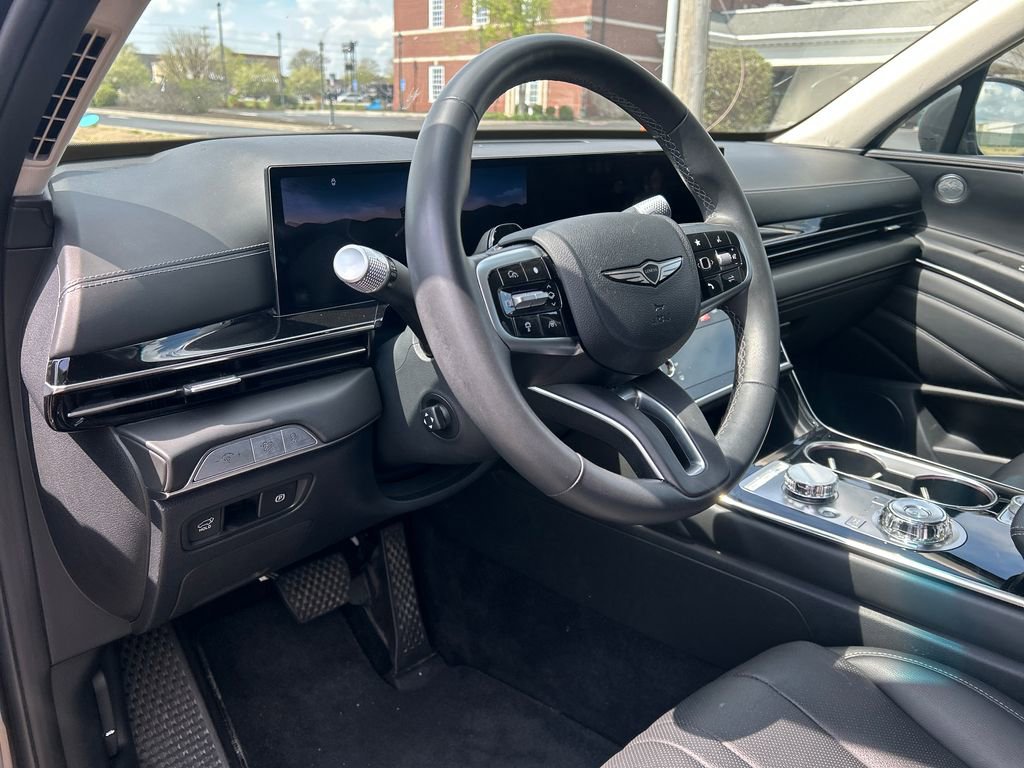 Used 2025 Genesis GV80 2.5T Standard image 9