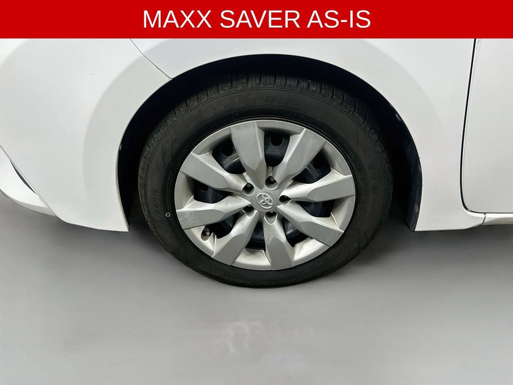 Used 2015 Toyota Corolla LE FWD image 8