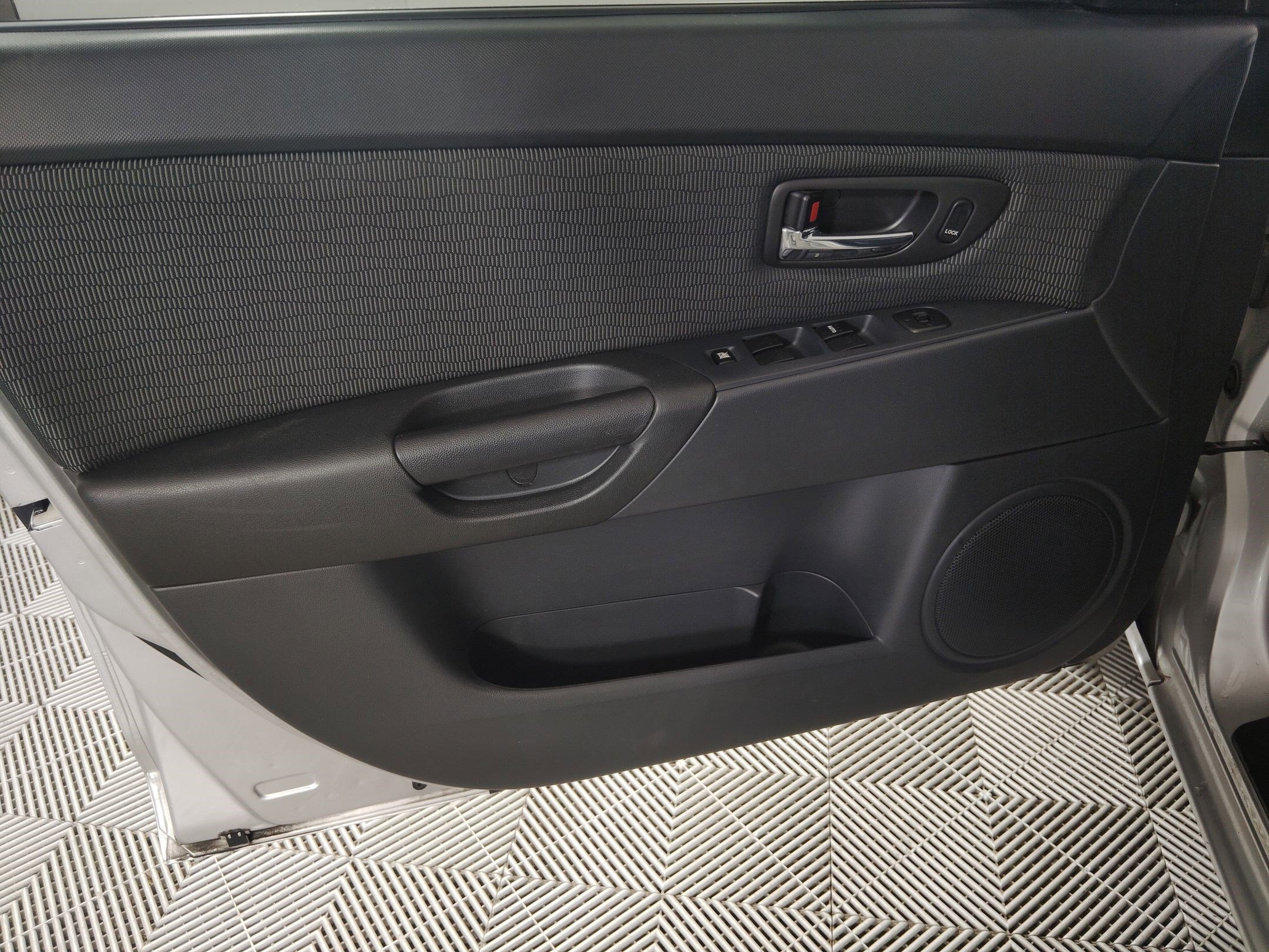 Used 2009 MAZDA MAZDA3 i Touring Value image 12