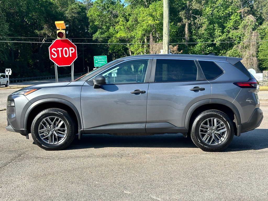 Used 2023 Nissan Rogue S FWD image 4