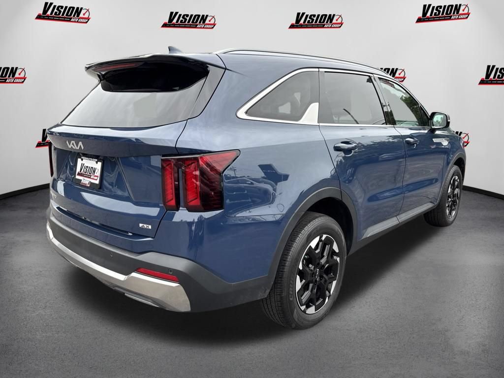 Certified 2025 Kia Sorento S AWD/4WD image 6