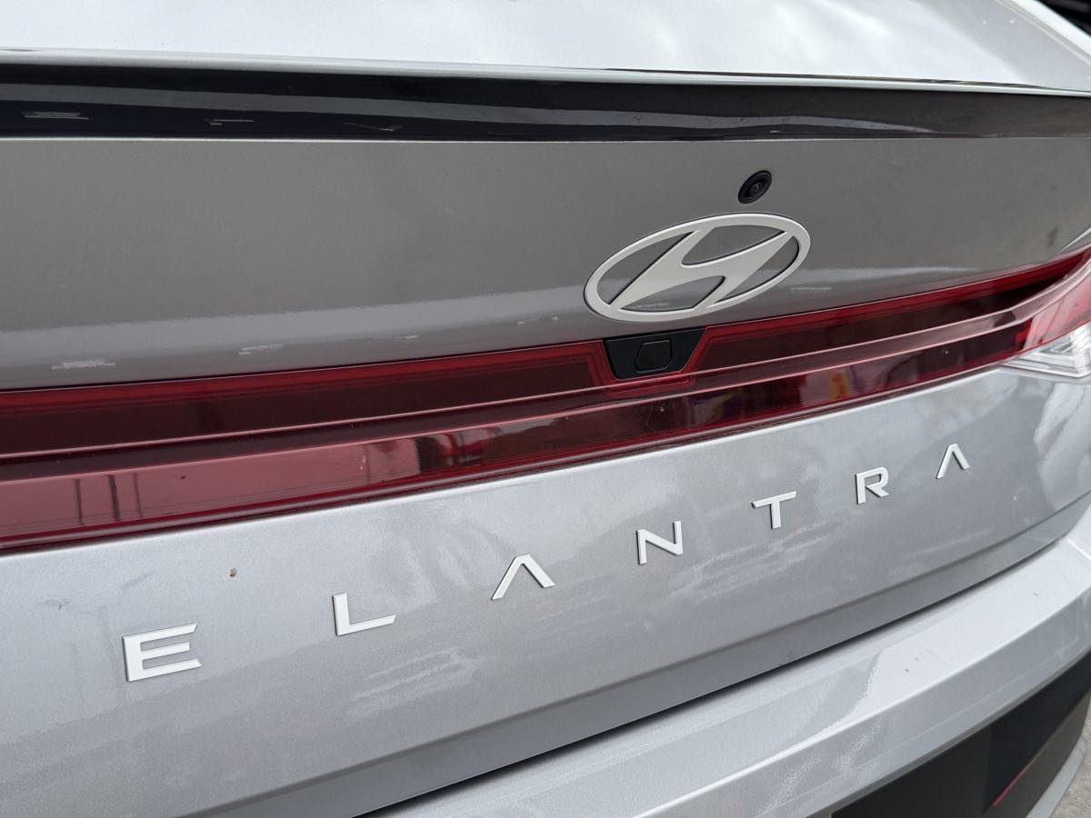 Used 2026 Hyundai Elantra Sport FWD image 10