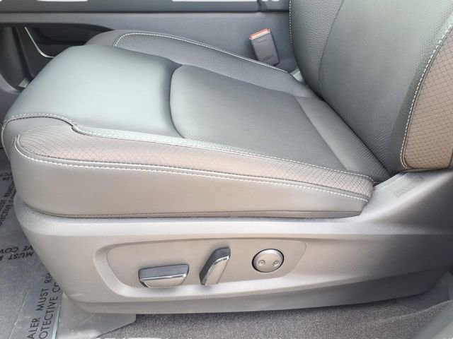 Used 2026 Nissan Pathfinder SL AWD/4WD image 9