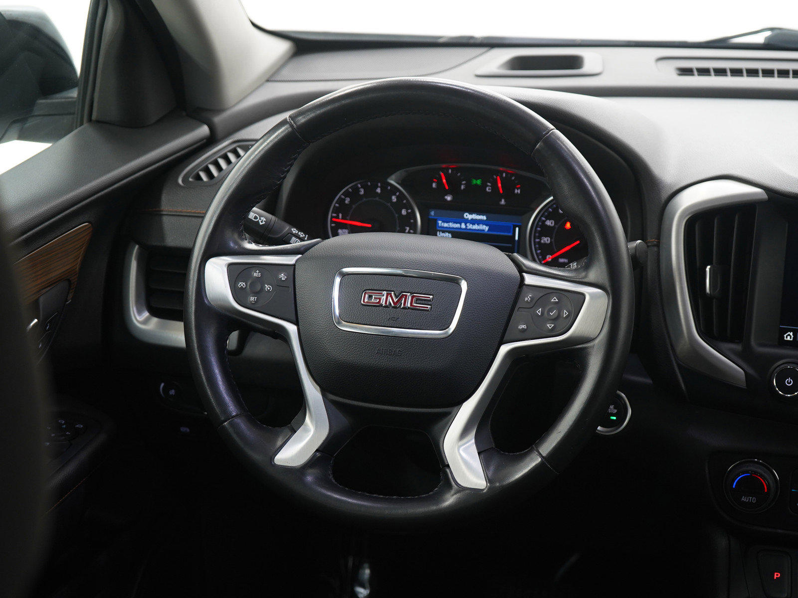 Used 2020 GMC Terrain SLE w/ Driver Convenience Package image 15