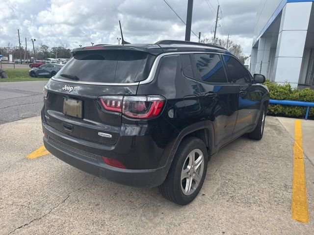 Used 2023 Jeep Compass Latitude image 3