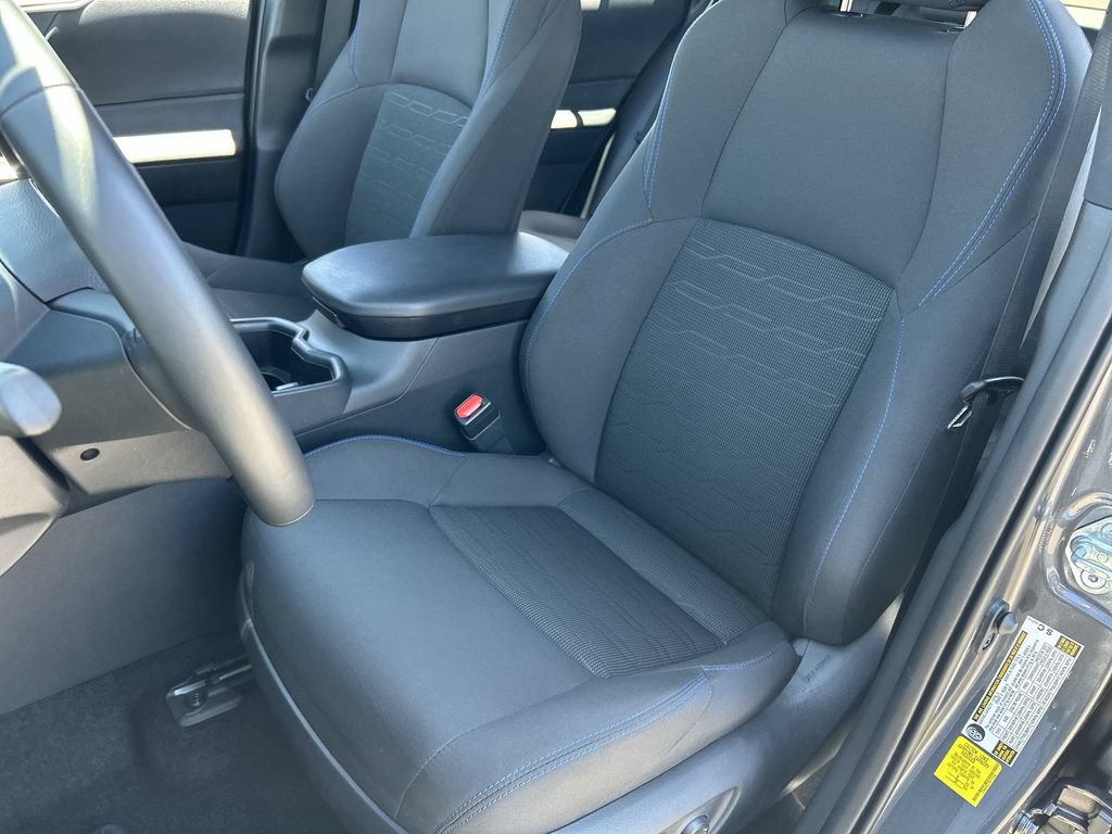 Used 2023 Toyota RAV4 SE w/ Convenience Package AWD/4WD image 20