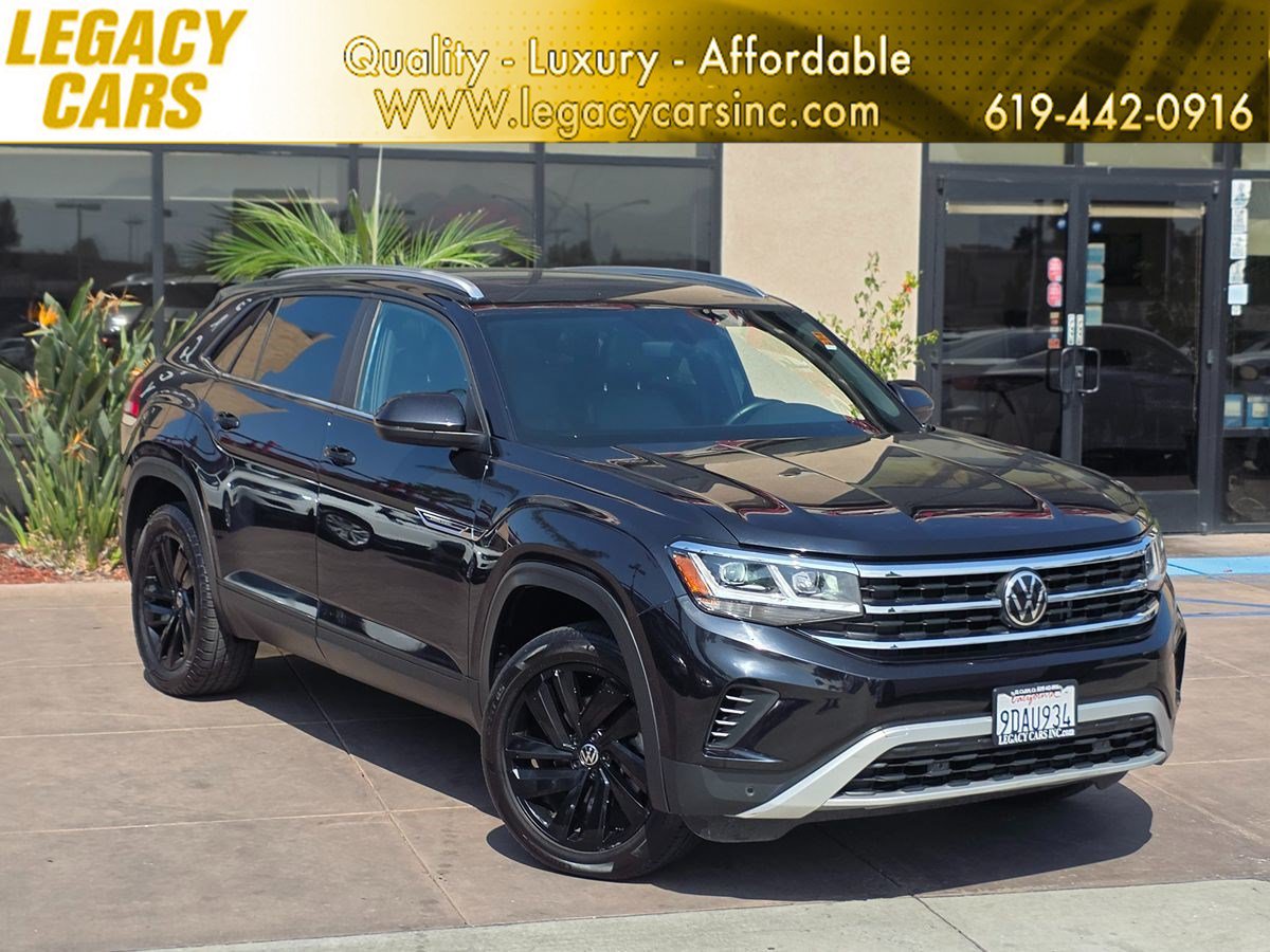 Used 2023 Volkswagen Atlas Cross Sport SE FWD image 1