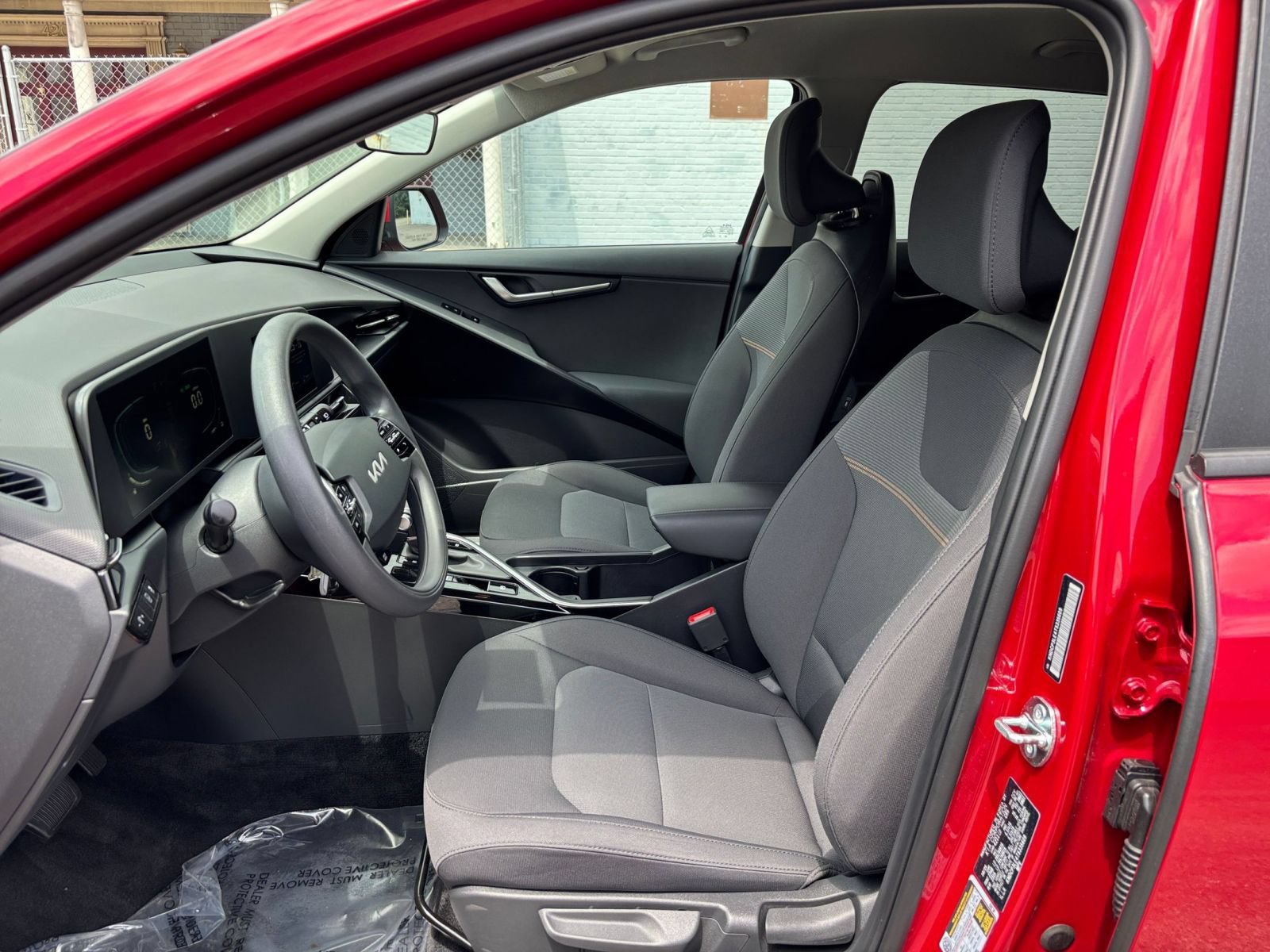 Used 2026 Kia Niro LX FWD image 24
