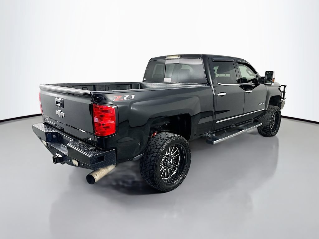 Used 2019 Chevrolet Silverado 2500 LTZ w/ Duramax Plus Package AWD/4WD image 7