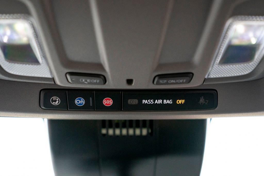 Certified 2023 Chevrolet Silverado 1500 Custom image 30