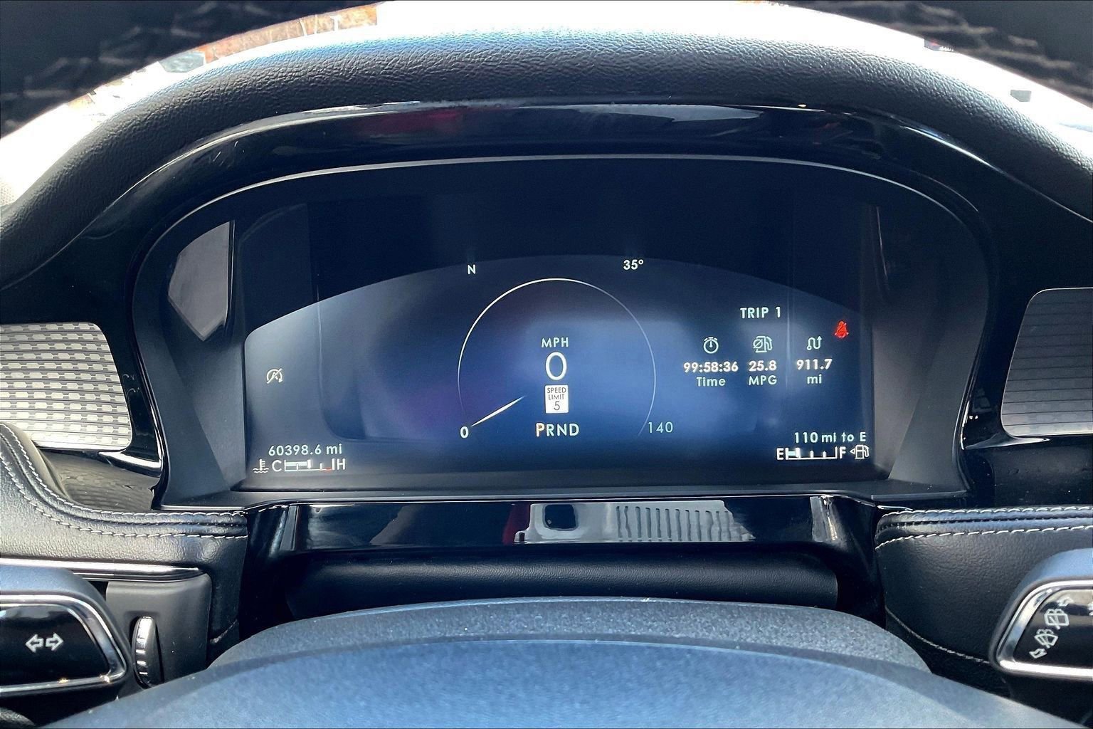 Used 2023 Lincoln Corsair AWD image 23