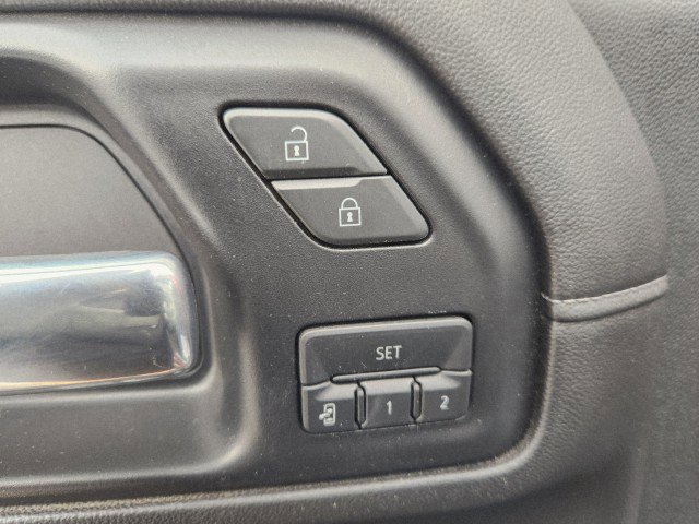 Used 2020 Chevrolet Silverado 2500 High Country w/ Z71 Off-Road Package image 37