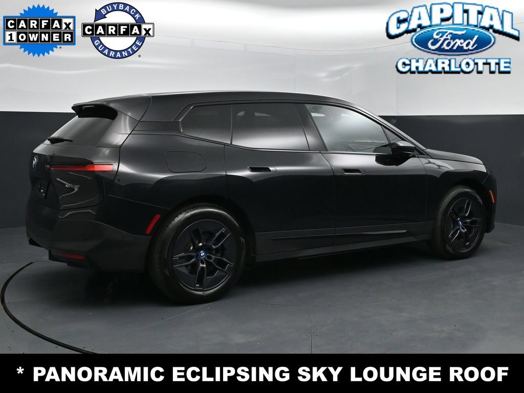 Used 2023 BMW iX xDrive50 AWD/4WD image 7