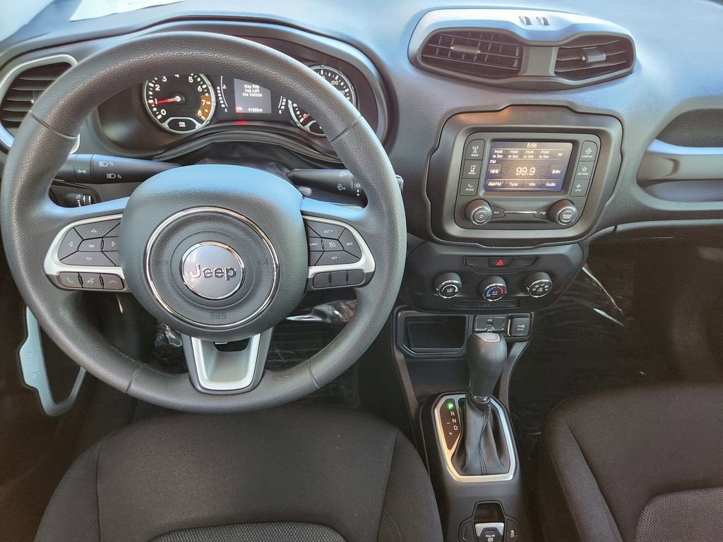 Used 2020 Jeep Renegade Sport w/ Sport Appearance Group image 2