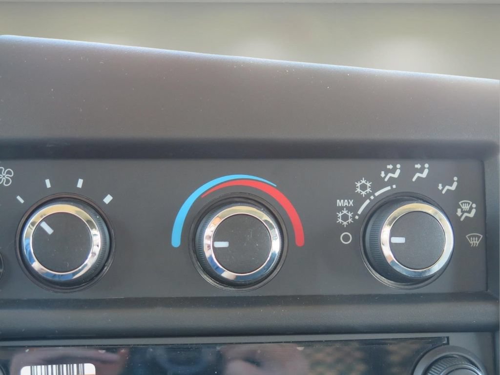 New 2026 Chevrolet Express 2500 w/ Driver Convenience Package RWD image 18