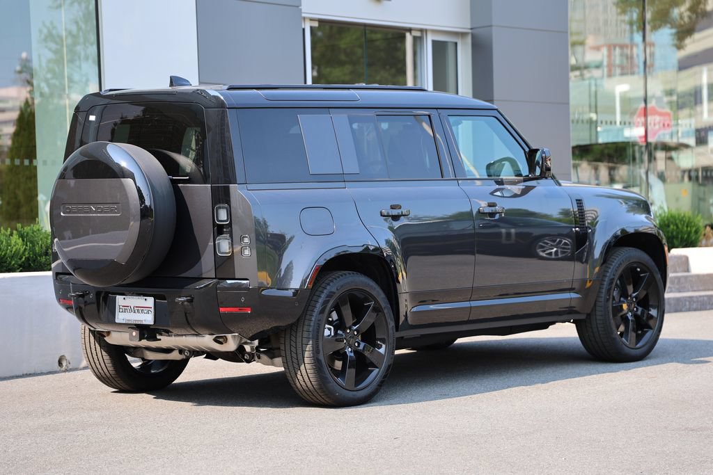 New 2026 Land Rover Defender 110 X-Dynamic SE AWD/4WD image 4