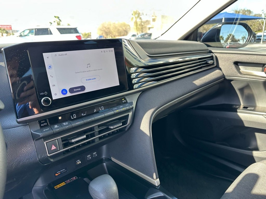 Used 2025 Toyota Camry LE w/ Convenience Package image 13