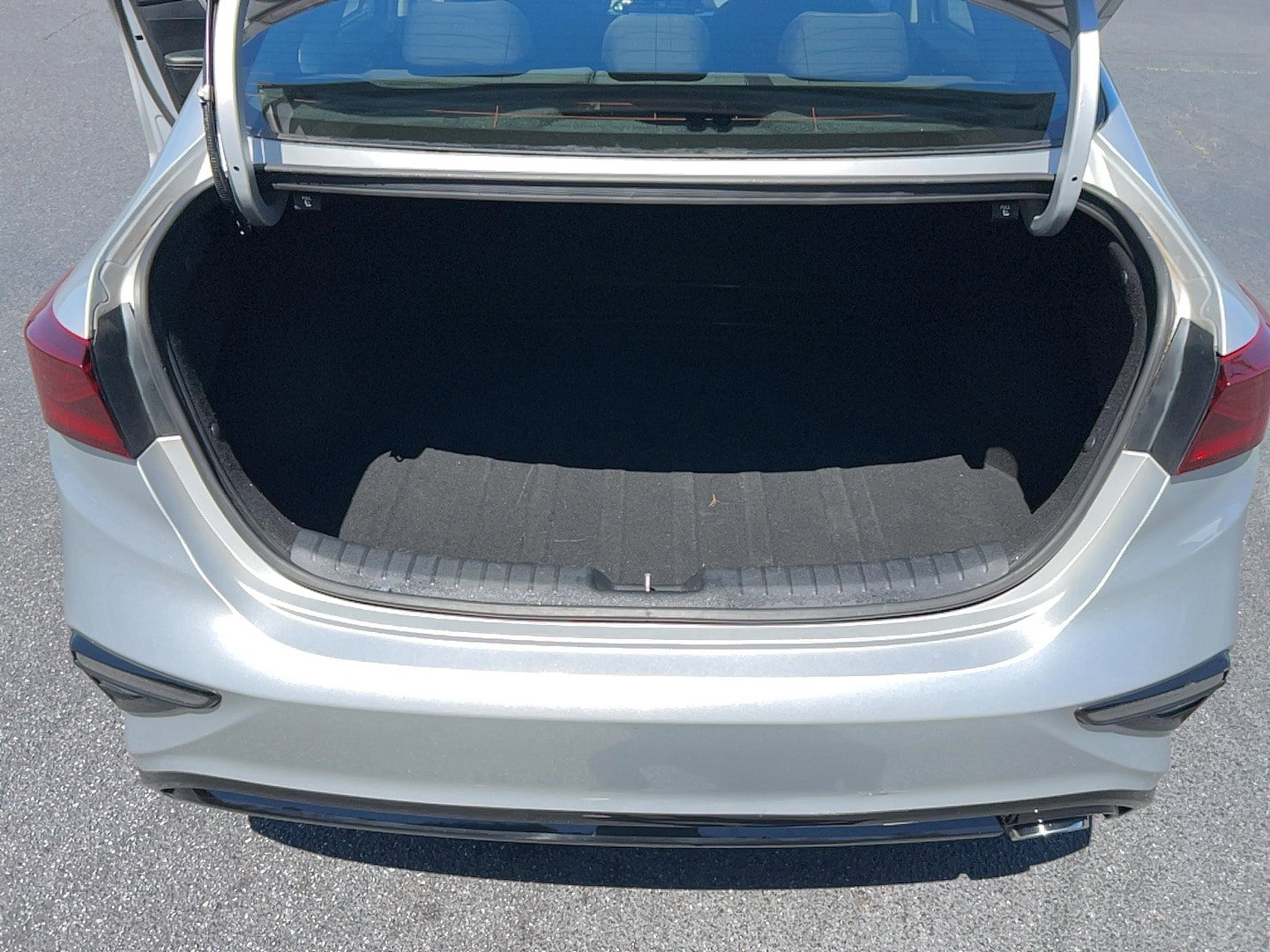 Used 2019 Kia Forte S w/ S Premium Package FWD image 28