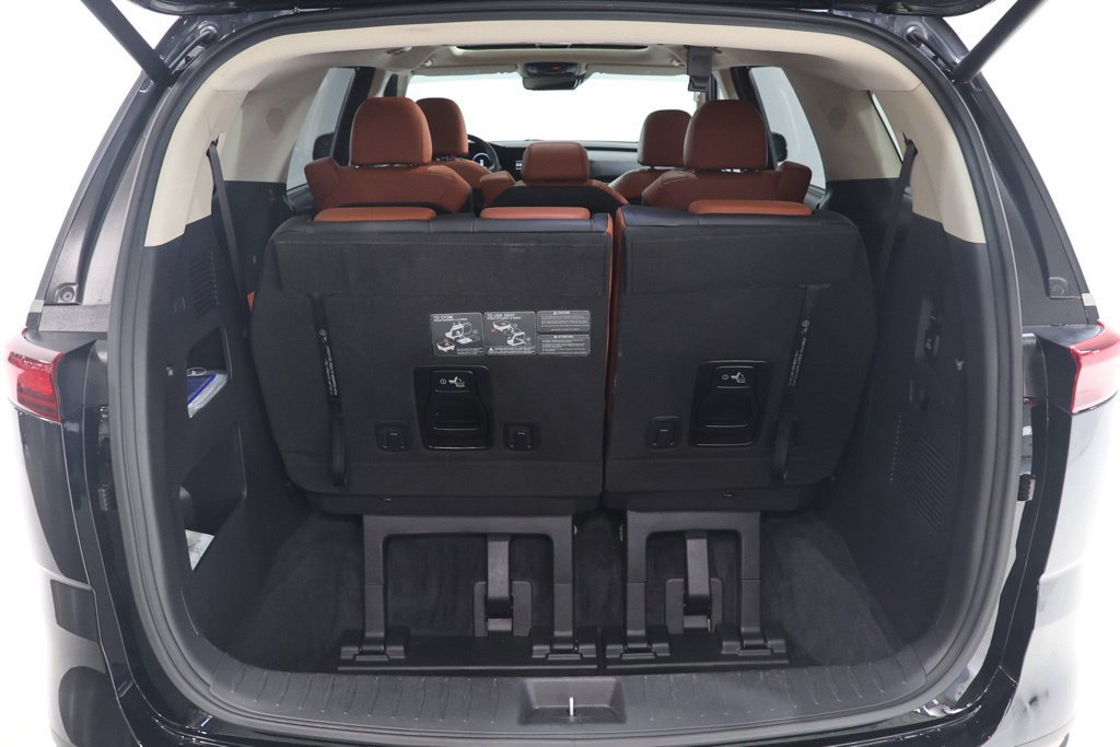Used 2023 Kia Carnival SX Prestige FWD image 33