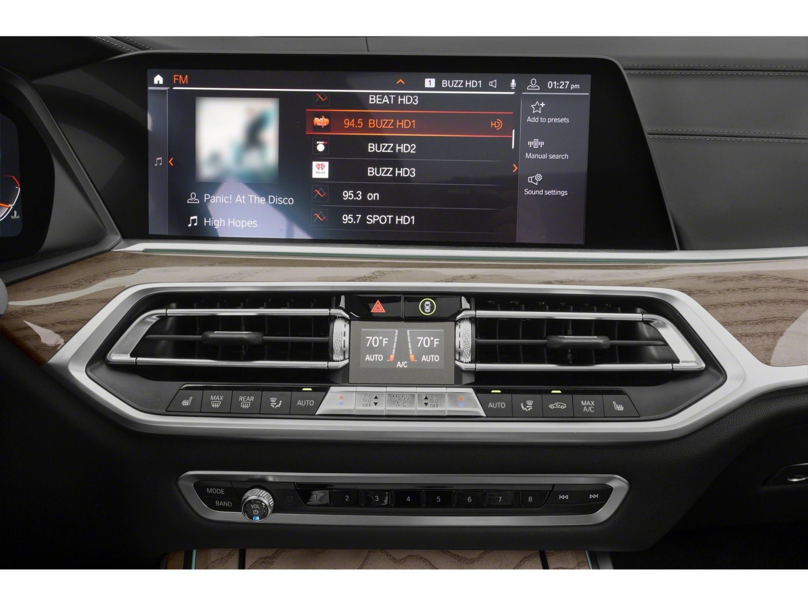 Used 2022 BMW X7 xDrive40i w/ M Sport Package AWD/4WD image 10