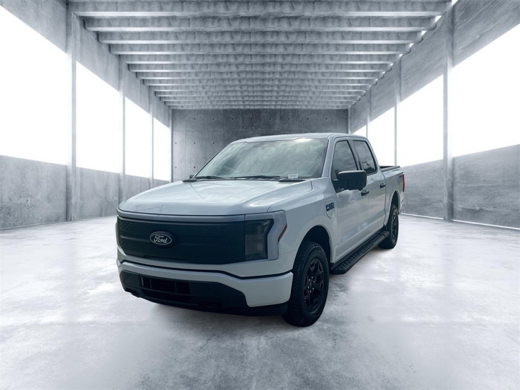 New 2025 Ford F150 Lightning XLT