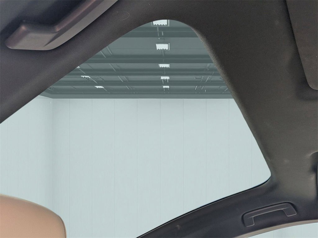 Used 2021 Porsche Taycan 4S image 18