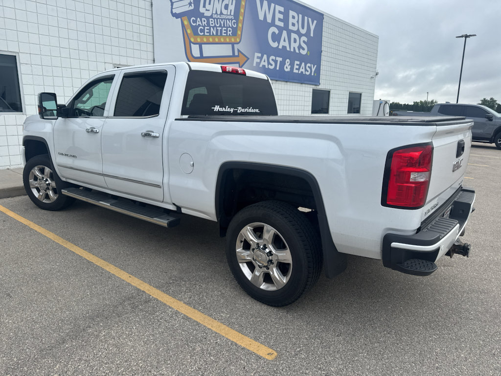 Used 2017 GMC Sierra 2500 Denali w/ Duramax Plus Package AWD/4WD image 4
