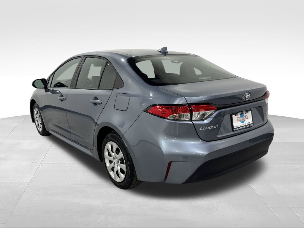 Used 2025 Toyota Corolla LE FWD image 32