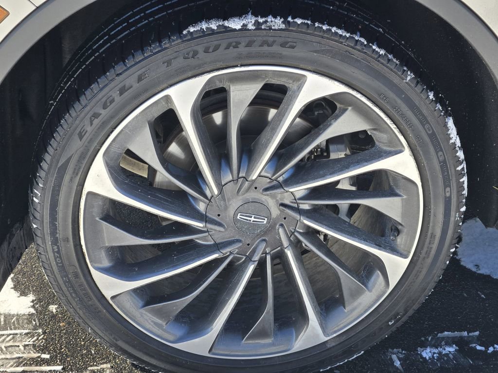 Used 2023 Lincoln Aviator Reserve w/ Equipment Group 201A image 5