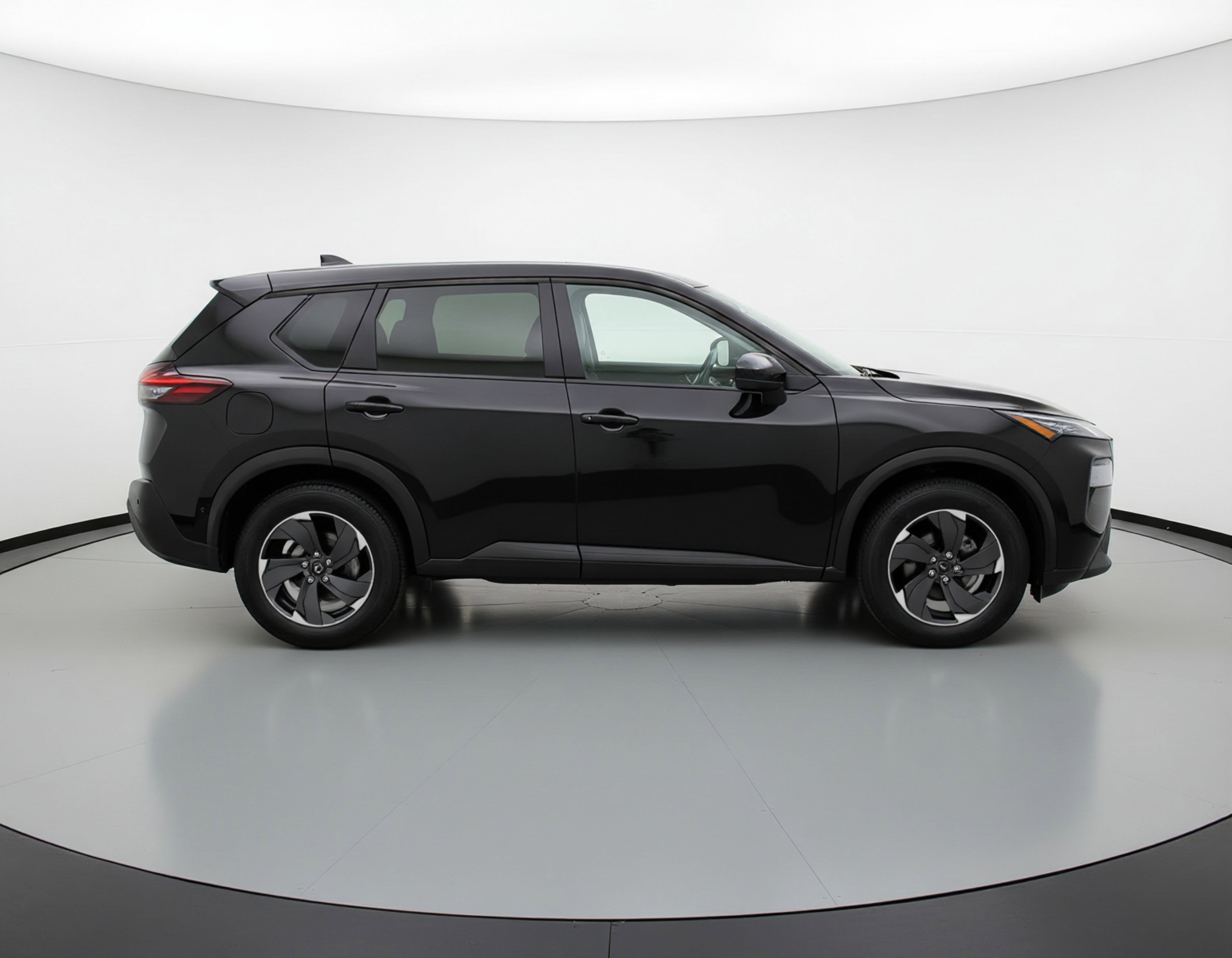 Used 2025 Nissan Rogue SV image 9