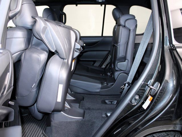 Used 2025 Lexus LX 700h Overtrail w/ Accessory Package (Z1) image 27