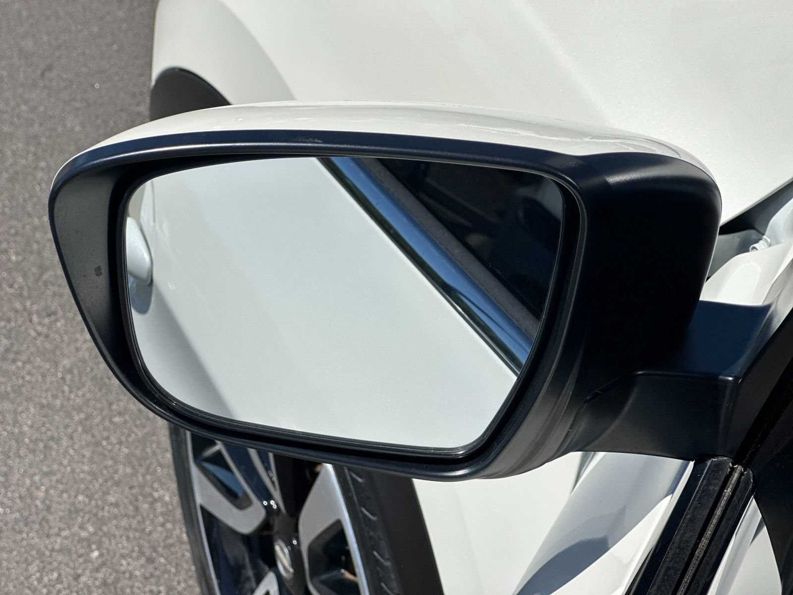 Used 2018 Nissan Rogue Sport SL FWD image 9