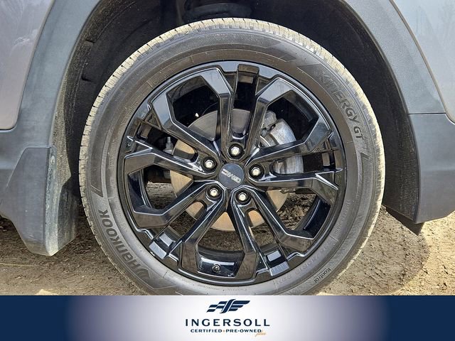 Used 2021 GMC Terrain SLT w/ Elevation Edition image 27