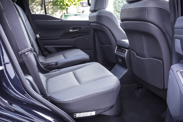 Used 2026 Lexus GX 550 w/ Accessory Package (2T) AWD/4WD image 23