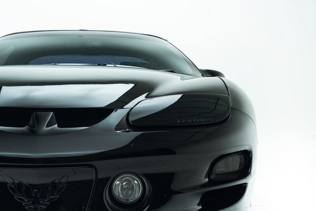 Used 2000 Pontiac Firebird Formula w/ Security Pkg RWD image 7