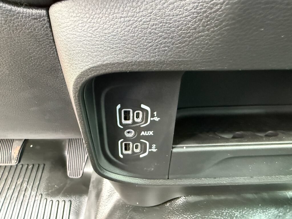 New 2026 RAM 3500 Tradesman AWD/4WD image 27