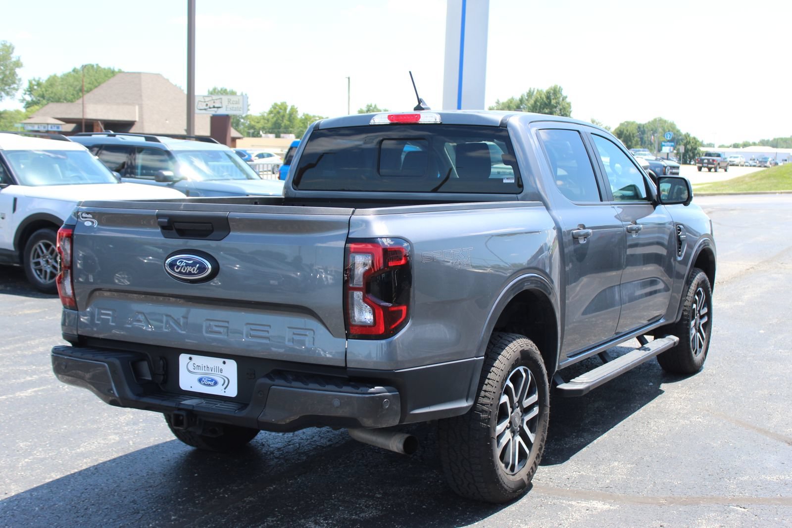 Used 2024 Ford Ranger Lariat w/ Advanced Towing Package AWD/4WD image 5