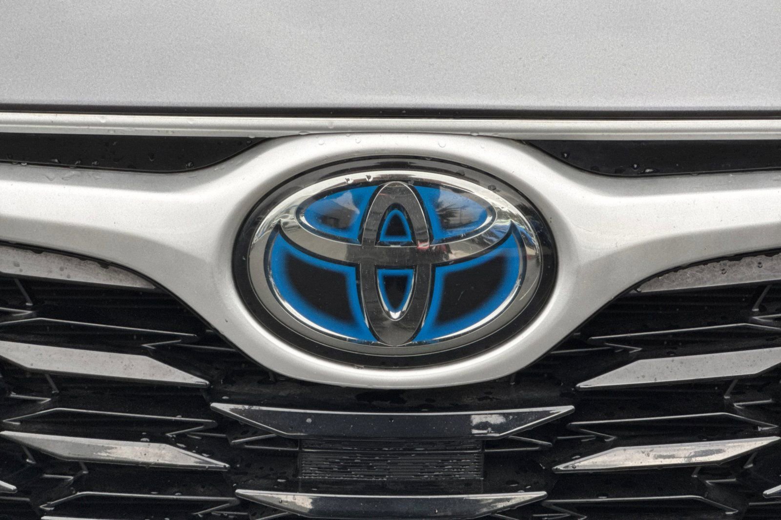 Used 2021 Toyota Highlander LE AWD/4WD image 45
